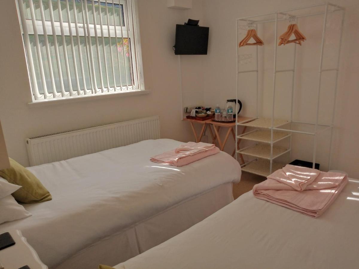 West Looe Downs Apartment Bagian luar foto